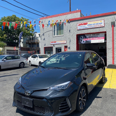 SOLD 2017 Toyota Corolla SE with 21,800 miles SOLD