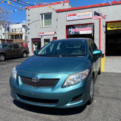 SOLD 2009 Toyota Corolla LE 102,150 miles SOLD